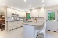 6296 130B STREET - thumbnail 1