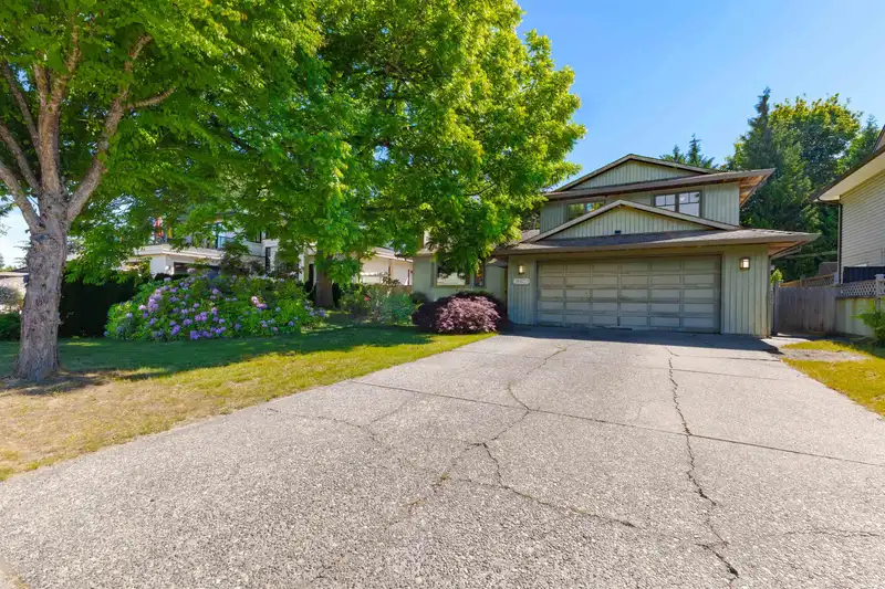 6296 130B STREET - photo 1 of 34