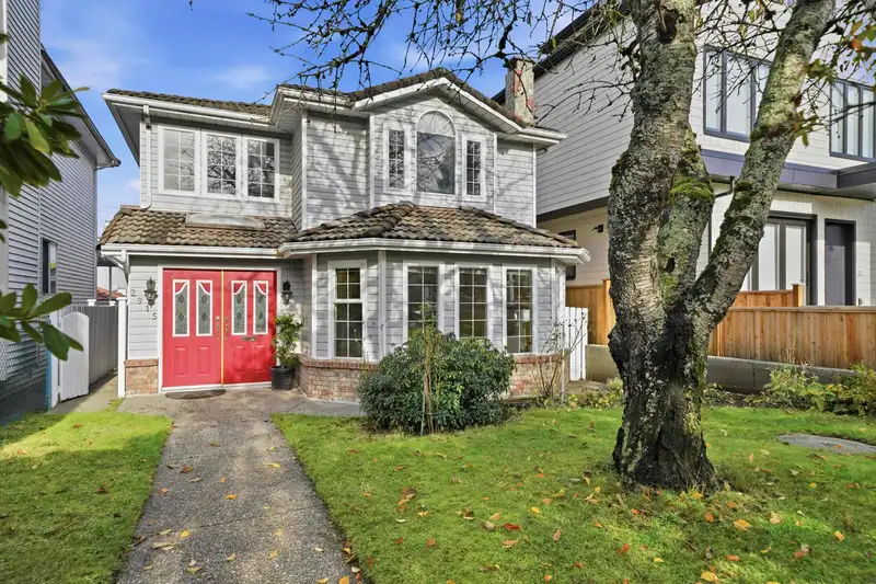 2915 CHARLES STREET - photo 1 of 36