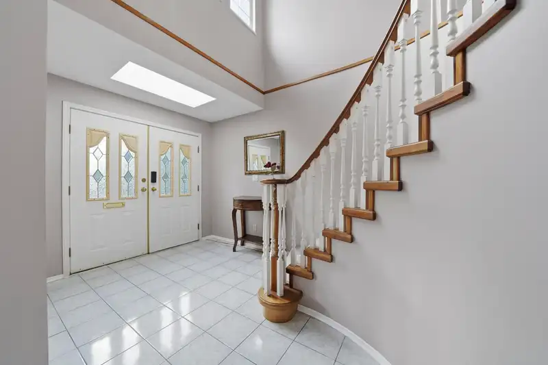 2915 CHARLES STREET - photo 2 of 36