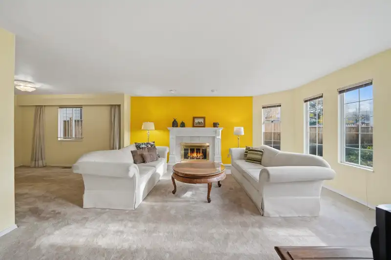2915 CHARLES STREET - photo 3 of 36
