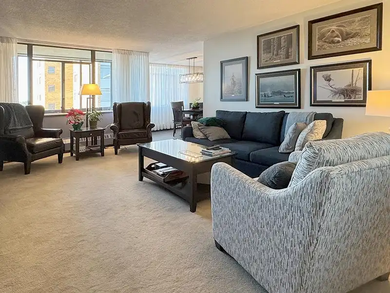 1004 6651 MINORU BOULEVARD - photo 4 of 28