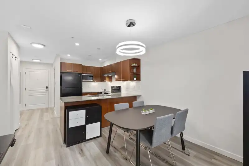 116 4868 BRENTWOOD DRIVE - photo 4 of 22