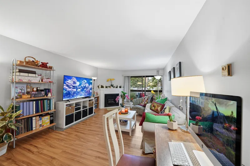 311 9682 134 STREET - photo 3 of 25