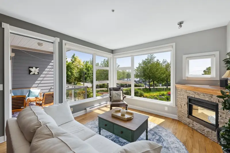 204 4600 WESTWATER DRIVE - photo 4 of 25