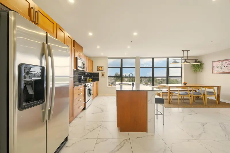 802 306 SIXTH STREET - photo 2 of 25