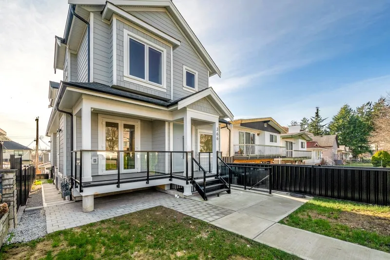 1 366 E 64TH AVENUE - photo 3 of 22