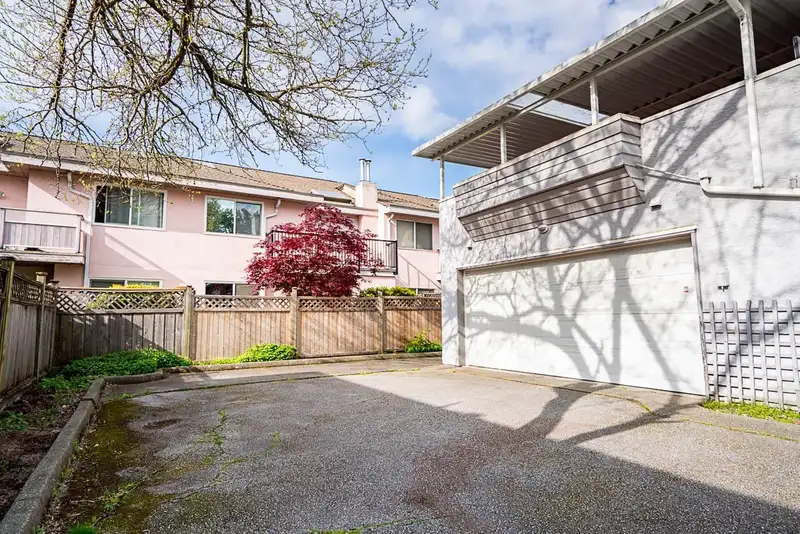1 7911 MOFFATT ROAD - photo 1 of 29
