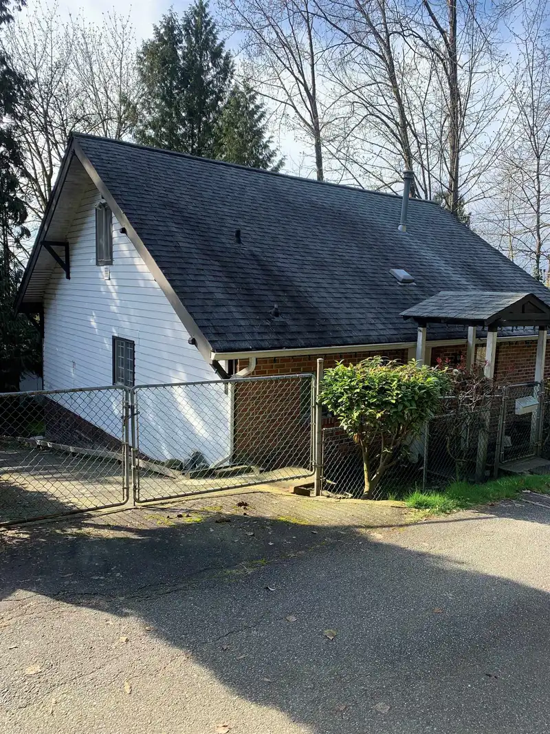 10639 125B STREET - photo 2 of 24