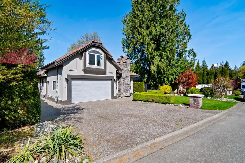 4115 BELANGER DRIVE - photo 3 of 40