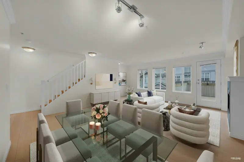 179 12040 68 AVENUE - photo 1 of 25