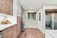 5 1240 FALCON DRIVE - thumbnail 2
