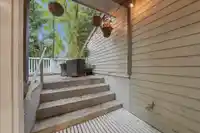 5 1240 FALCON DRIVE - thumbnail 4