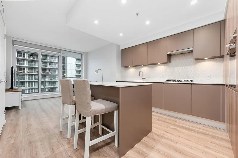 3211 3833 EVERGREEN PLACE - photo 4 of 25