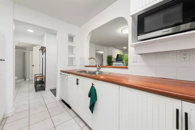 104 12633 NO 2 ROAD - photo 4 of 25