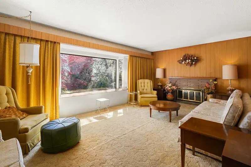 228 W 27TH STREET - photo 3 of 40