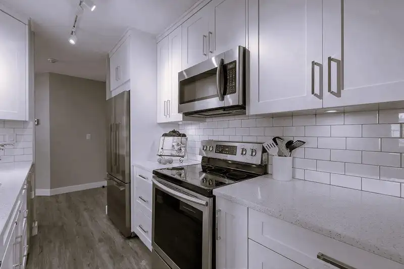 203 2239 152 STREET - photo 4 of 39