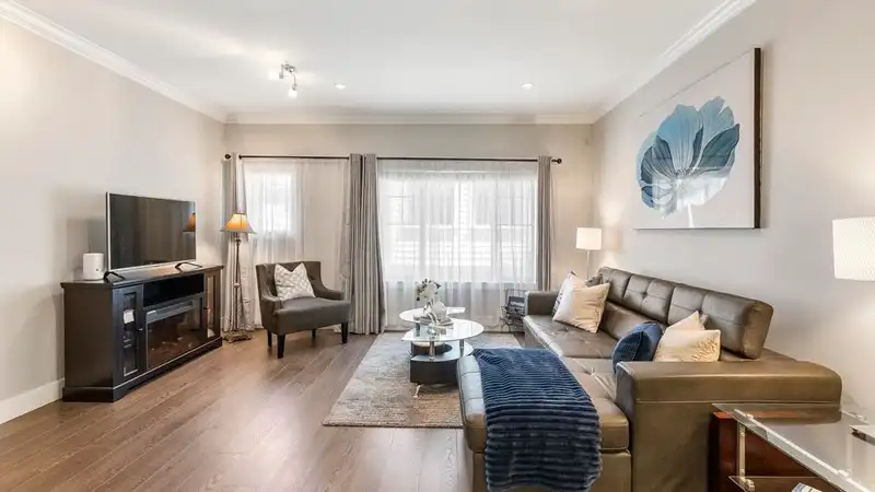 66 19097 64 AVENUE - photo 2 of 34