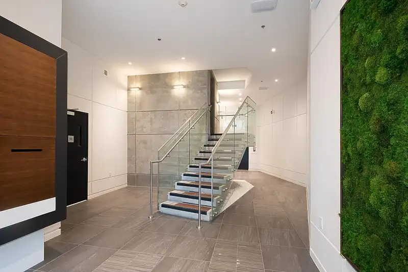 201 717 W 17TH AVENUE - photo 3 of 40