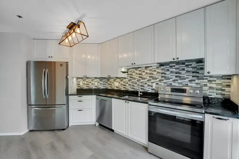 301 2335 WHYTE AVENUE - photo 1 of 35