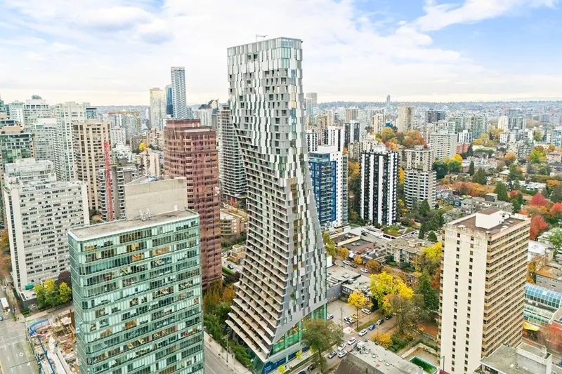 1504 1568 ALBERNI STREET - photo 1 of 25