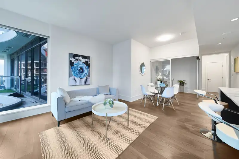 704 1500 MARTIN STREET - photo 1 of 30