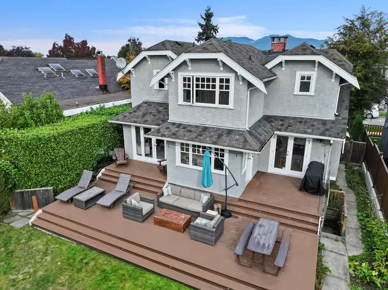 2138 W 21ST AVENUE - photo 1 of 40