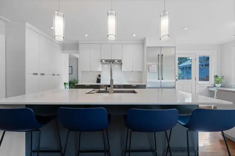 2138 W 21ST AVENUE - photo 3 of 40