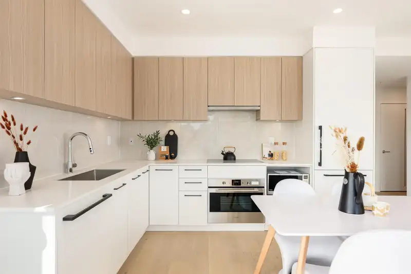 305 5398 207 STREET - photo 1 of 11
