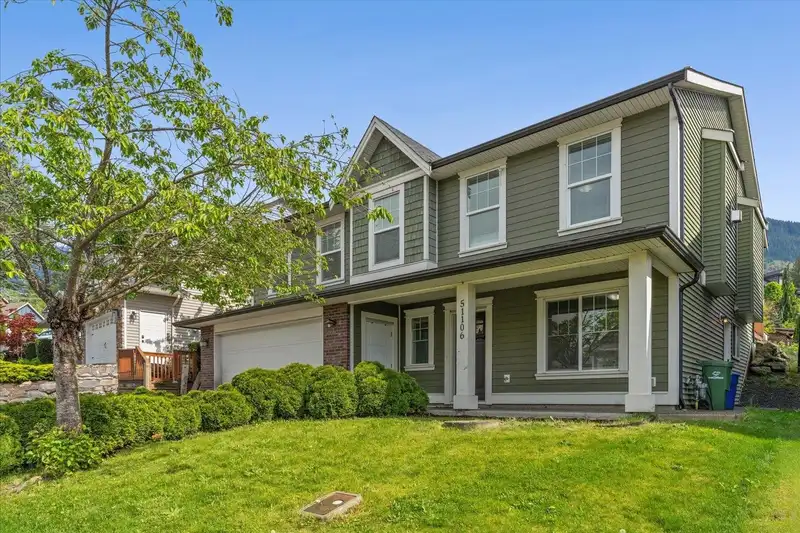 51106 SOPHIE CRESCENT - photo 2 of 40
