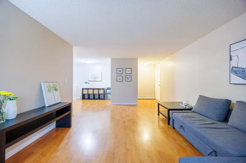 201 7200 LINDSAY ROAD - photo 3 of 18