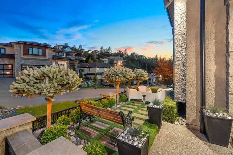 2736 AQUILA DRIVE - photo 4 of 25