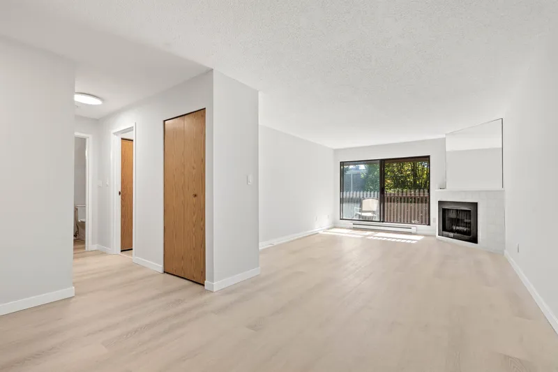 316 13507 96 AVENUE - photo 1 of 25