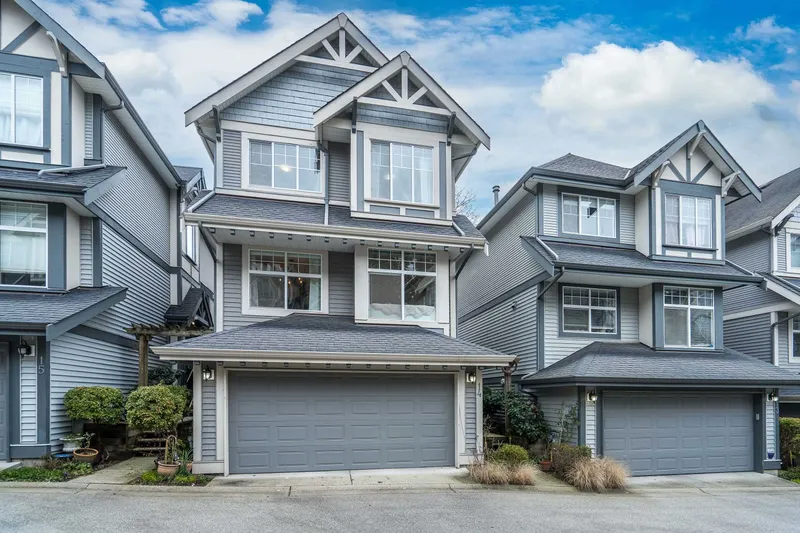 14 20589 66 AVENUE - photo 2 of 25