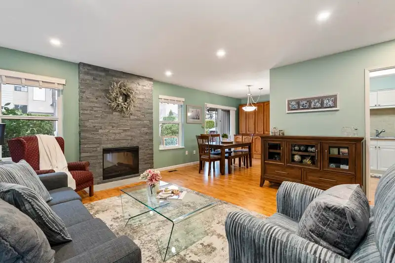 4 32925 GEORGE FERGUSON WAY - photo 3 of 36