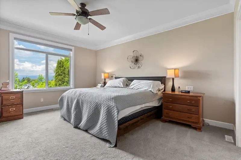 4 3532 MCKINLEY DRIVE - photo 4 of 33