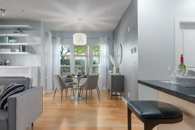 108 738 E 29TH AVENUE - photo 3 of 15