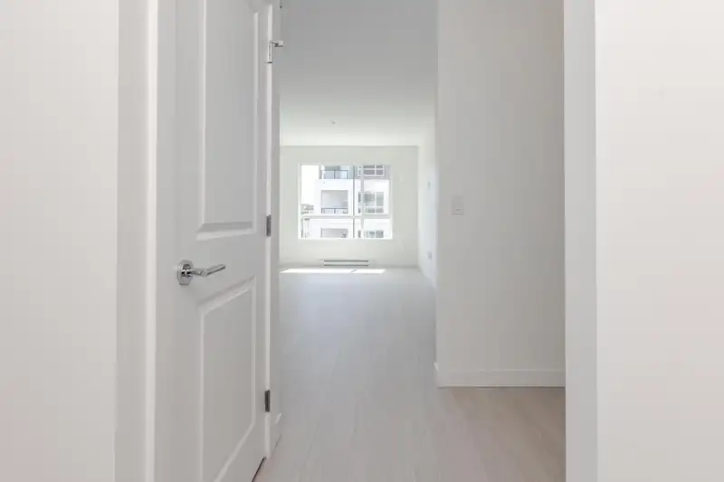 B403 20834 80 AVENUE - photo 2 of 39