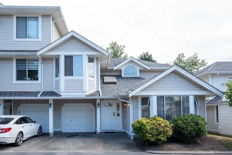 5 7955 122 STREET - photo 2 of 28