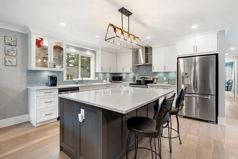 39 11291 7TH AVENUE - photo 4 of 25