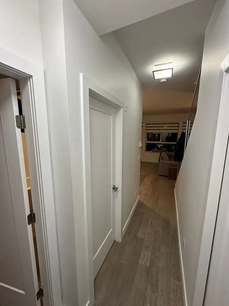503 3090 GLADWIN ROAD - photo 2 of 17