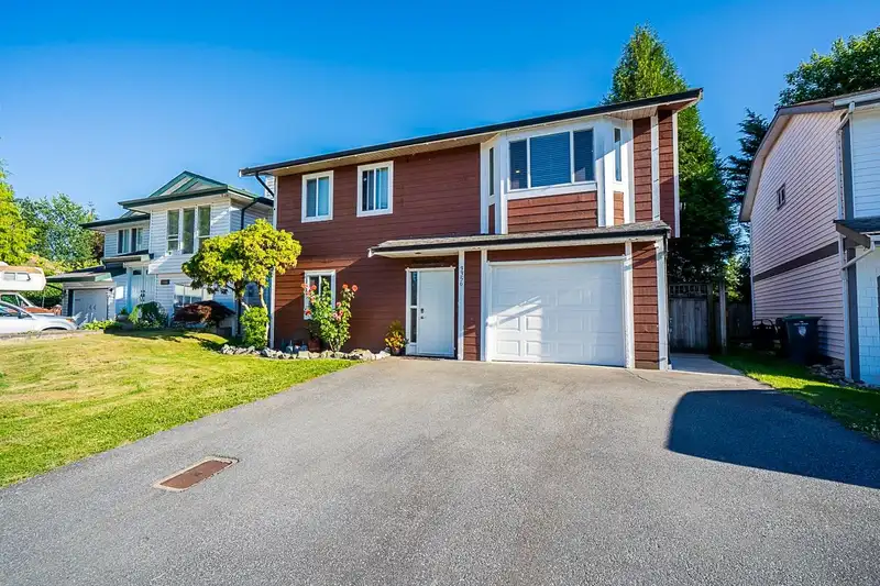 3356 270A STREET - photo 2 of 36
