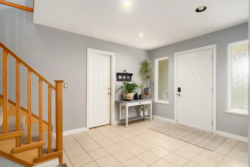 10916 240 STREET - photo 3 of 31