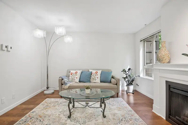 206 3097 LINCOLN AVENUE - photo 3 of 39