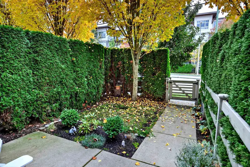 153 2501 161A STREET - photo 2 of 40