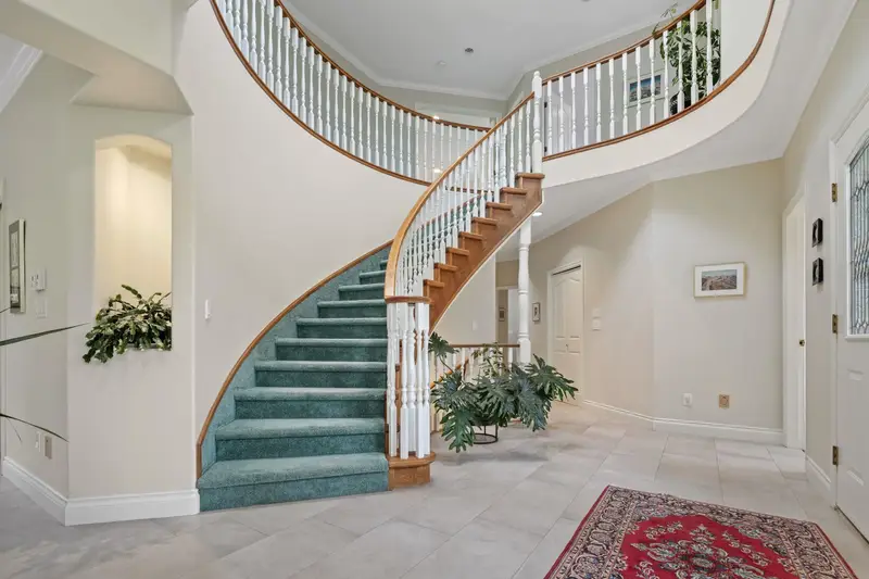 220 FERN DRIVE - photo 3 of 25