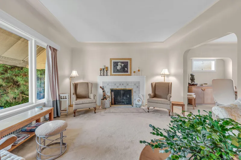 2225 W 22ND AVENUE - photo 4 of 25