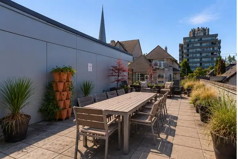 409 2511 QUEBEC STREET - photo 2 of 27