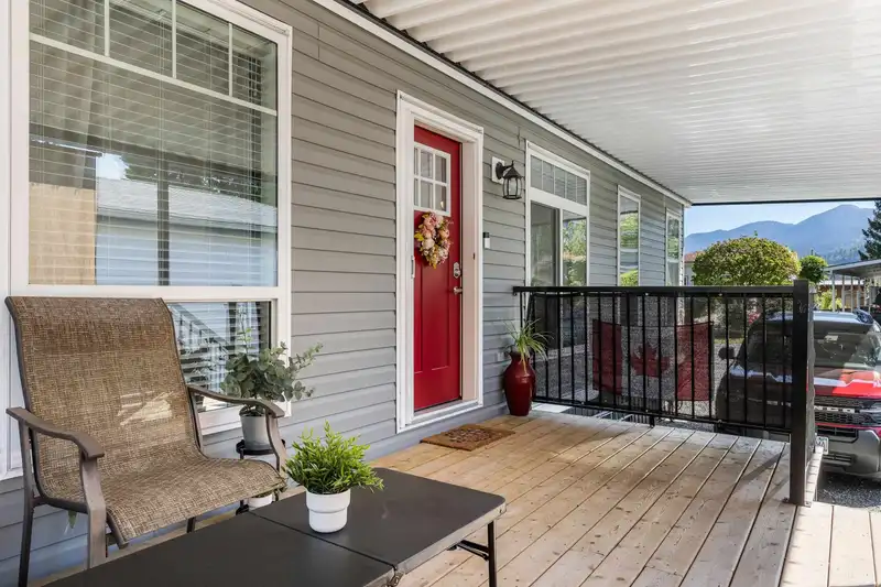 26 6035 VEDDER ROAD - photo 3 of 25