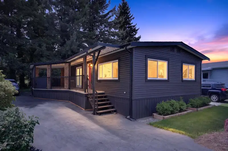 5 31313 LIVINGSTONE AVENUE - photo 2 of 40